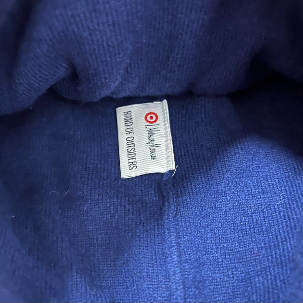 EUC TARGET x NEIMAN MARCUS BAND OF OUTSIDERS Best Friends Beanie Pom Pom Hat Set - Picture 5 of 7